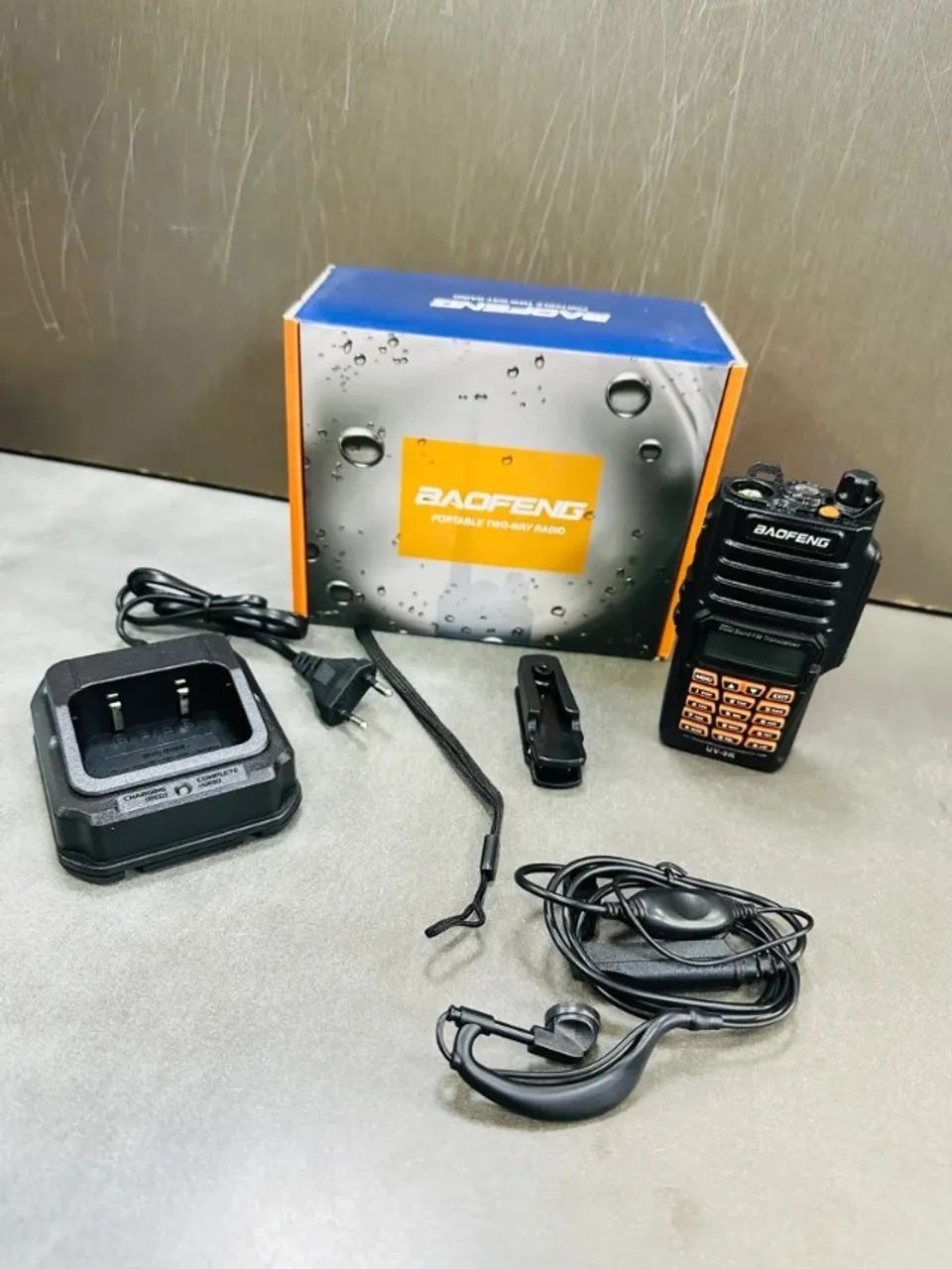 Rádio Comunicador BAOFENG UV-9R - Kit Completo, Ideal para Longas Distâncias