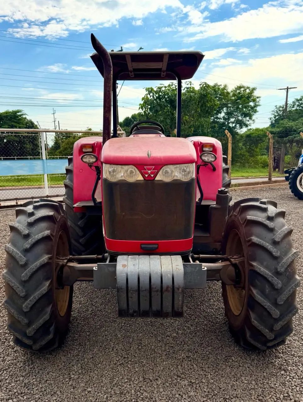Trator Massey Ferguson 4275 - Foto 2