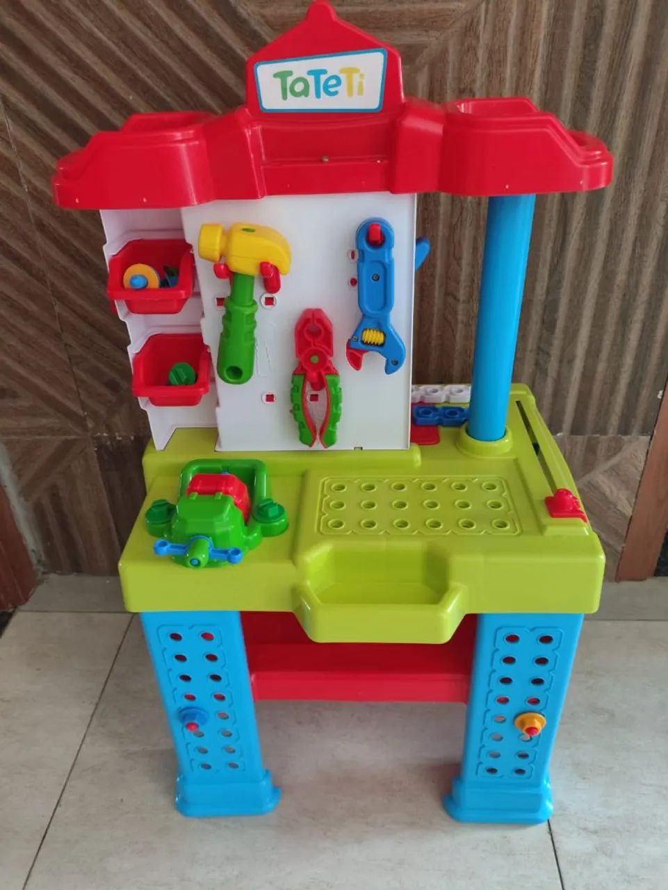 Bancada de ferramentas infantil - Diversão garantida!