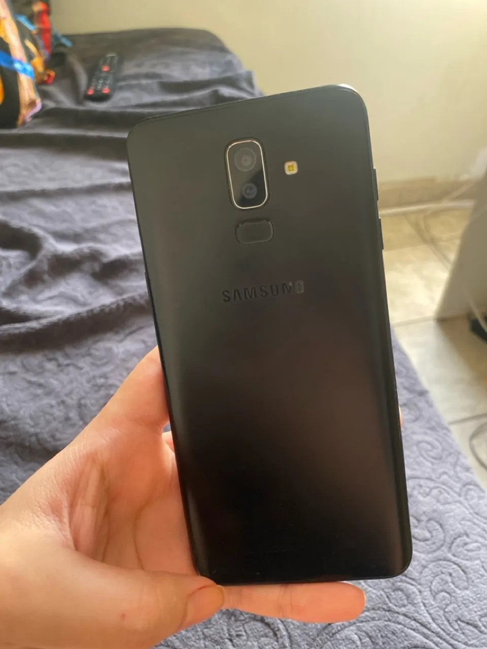 Vendo Samsung J7 em ótimo estado!