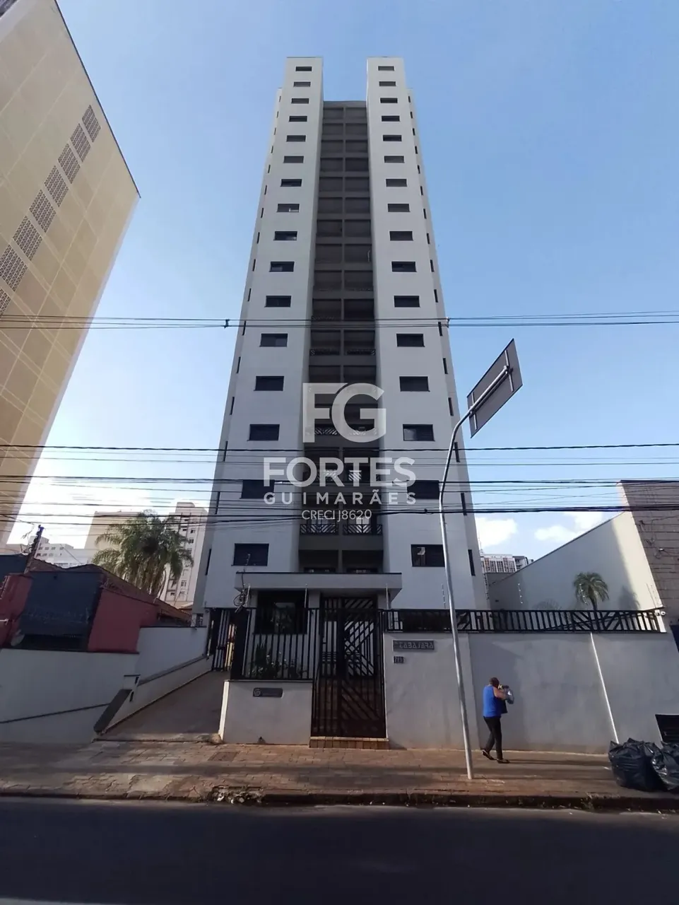 Apartamento com 2 Quartos no Centro de Ribeirão Preto!