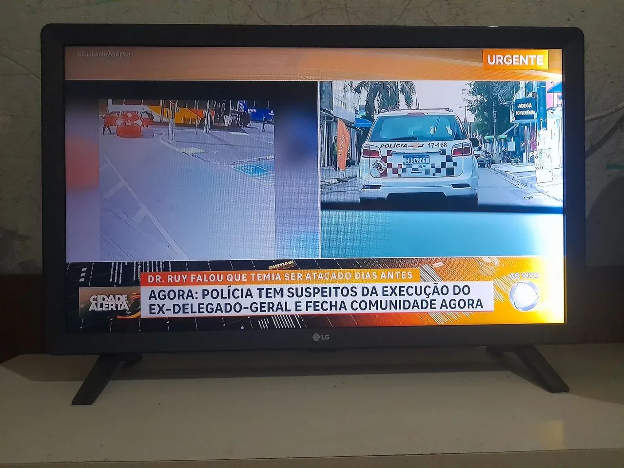 LG 24-inch Smart TV!!64167722856579120