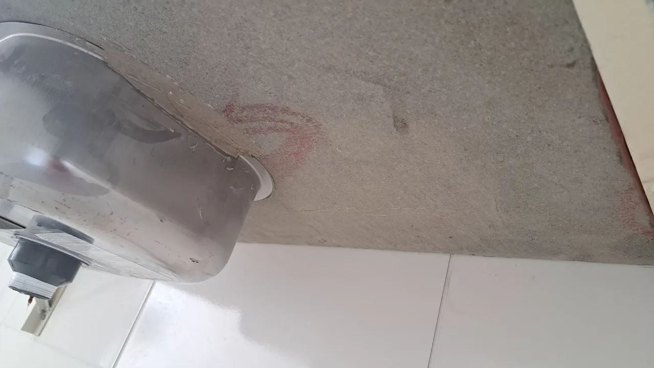 Granito Pedra para pia + rodabanca + cuba + mão francesa - Foto 4