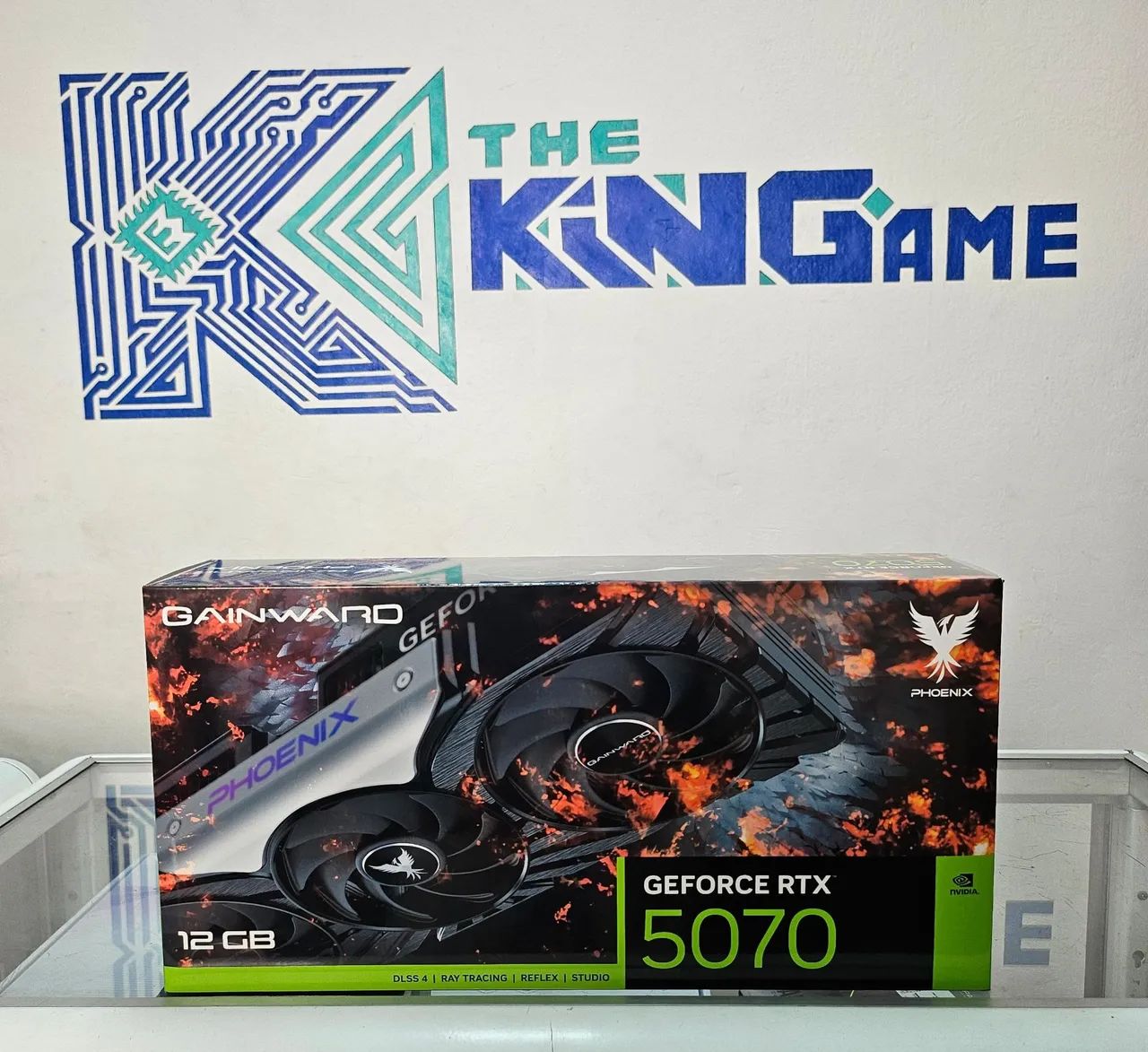 Placa de Vídeo Gainward GeForce RTX 5070 Phoenix 12GB