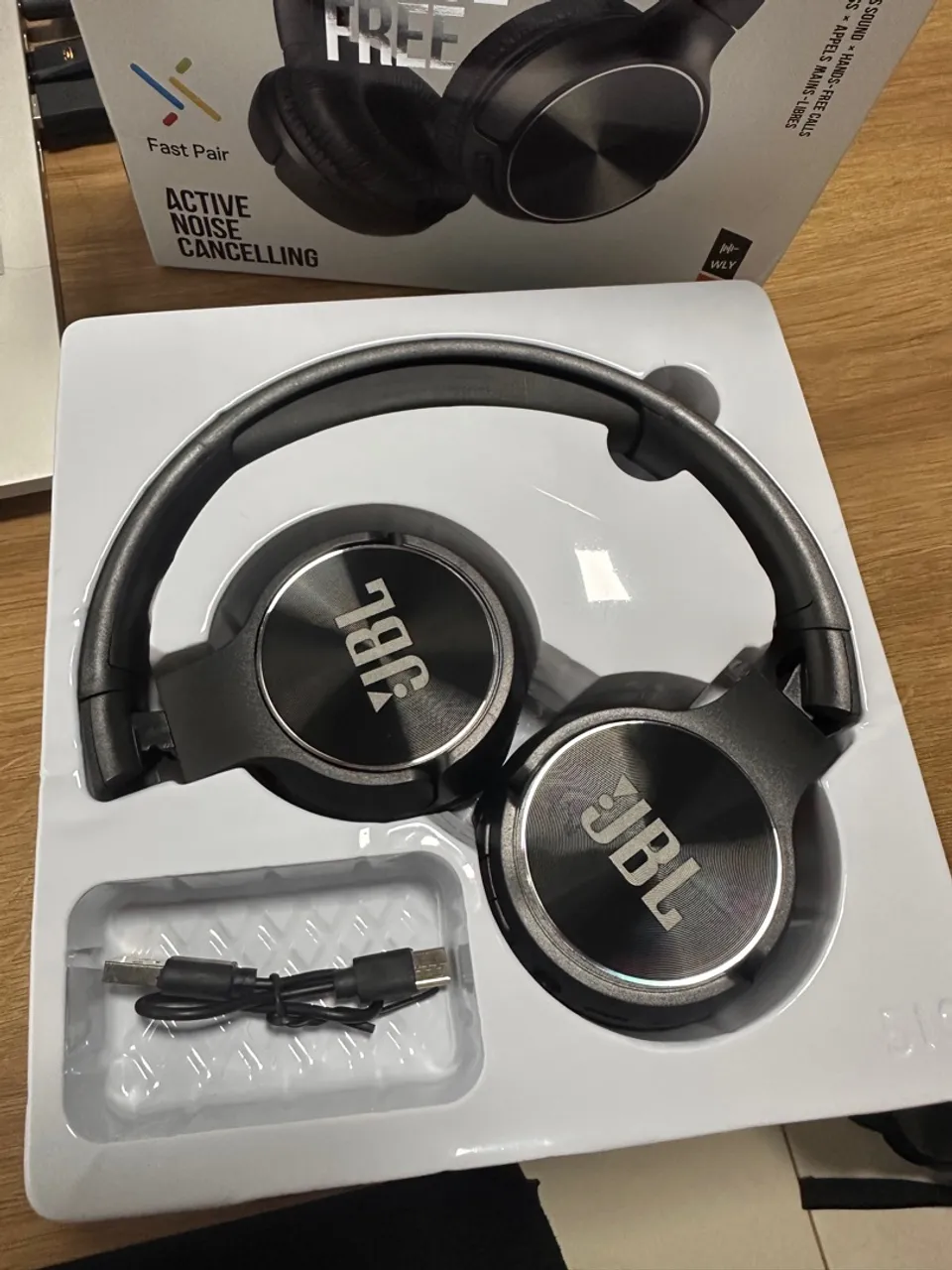 Fone JBL novo BT520