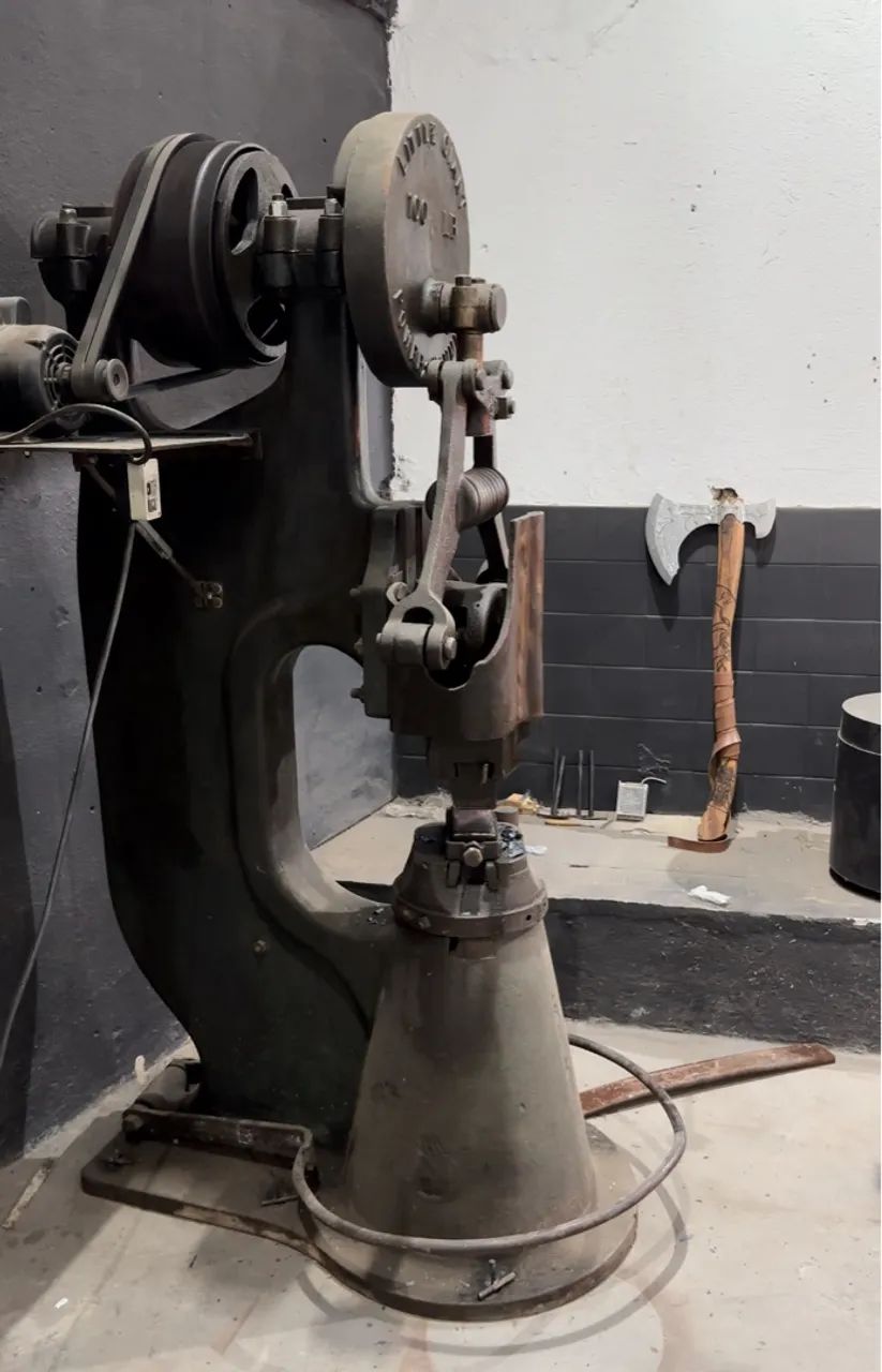 Martelo de ferreiro Little Giant 100 lb Power Hammer
