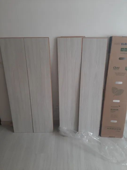 Pisos Laminados Novos - Foto 6