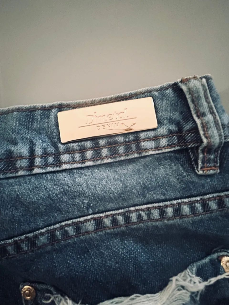 Shorts Jeans Destroyed Feminino - Foto 2