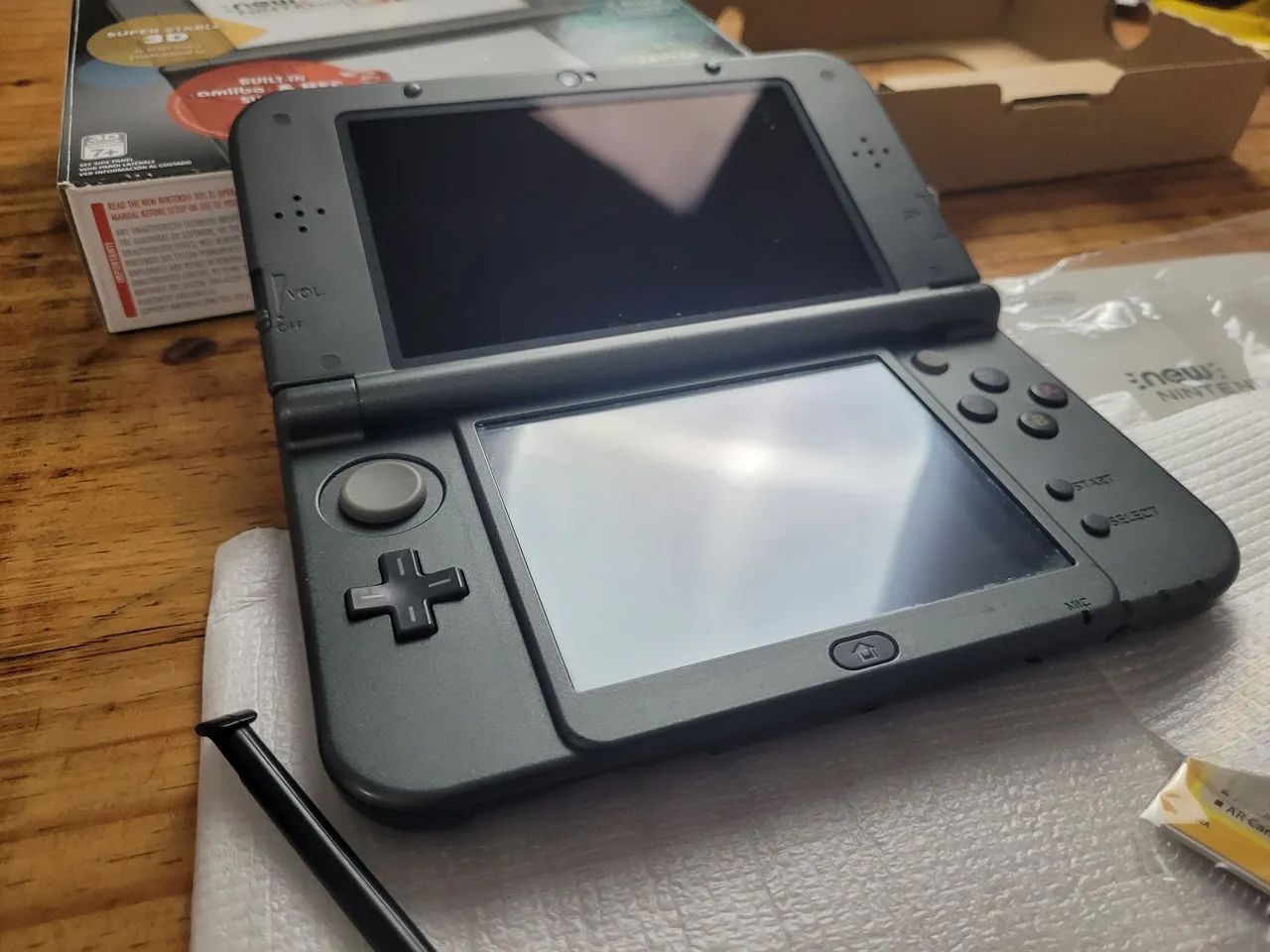 New Nintendo 3DS XL Na Caixa Conservado - Foto 4