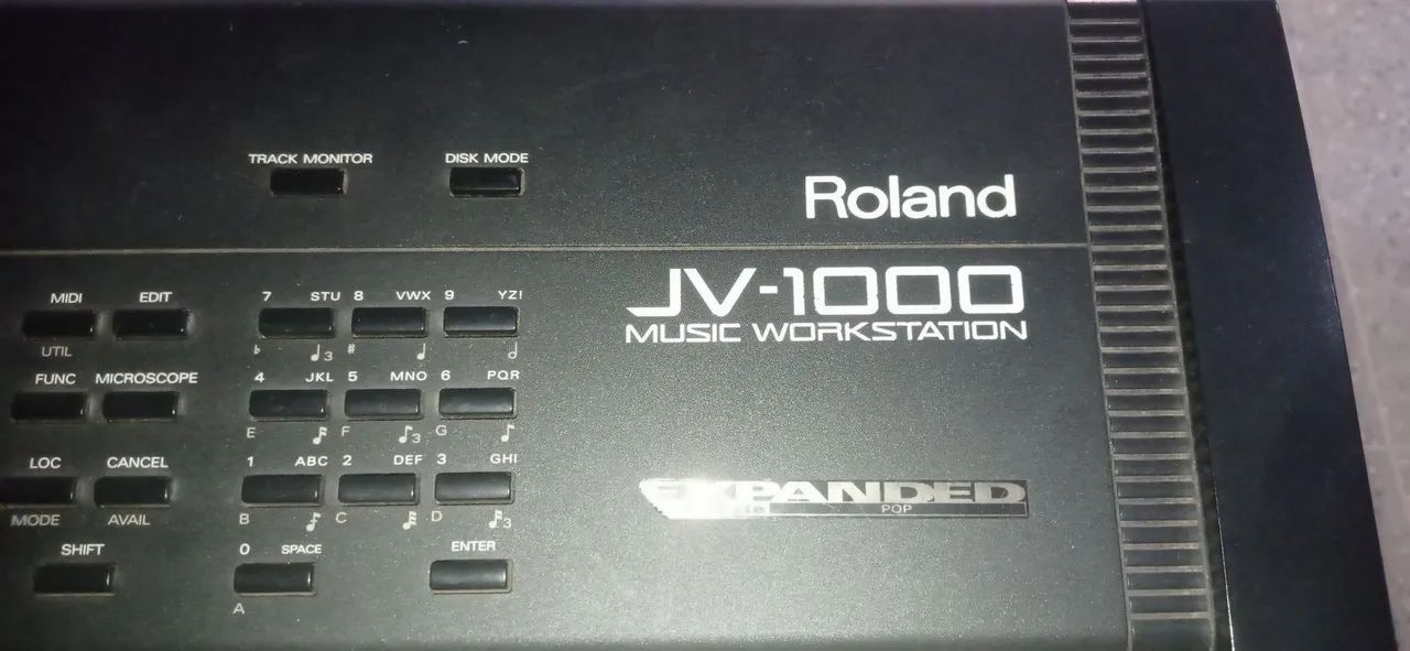Roland JV1000 - Foto 2