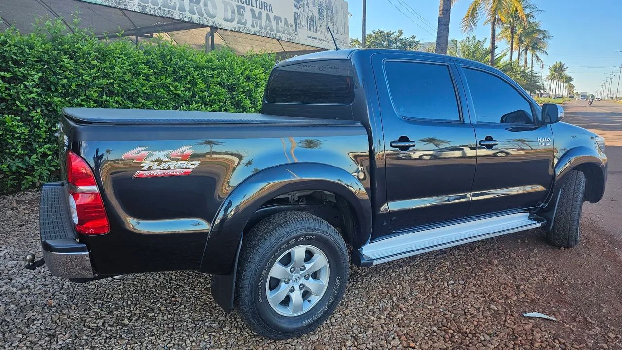 Toyota Hillux 3.0 SRV diesel aut - Foto 5