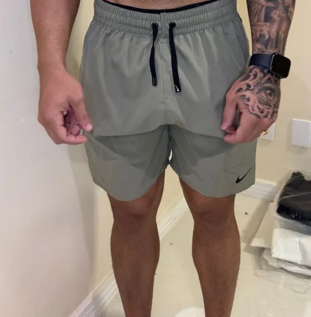 Short Academia Nike