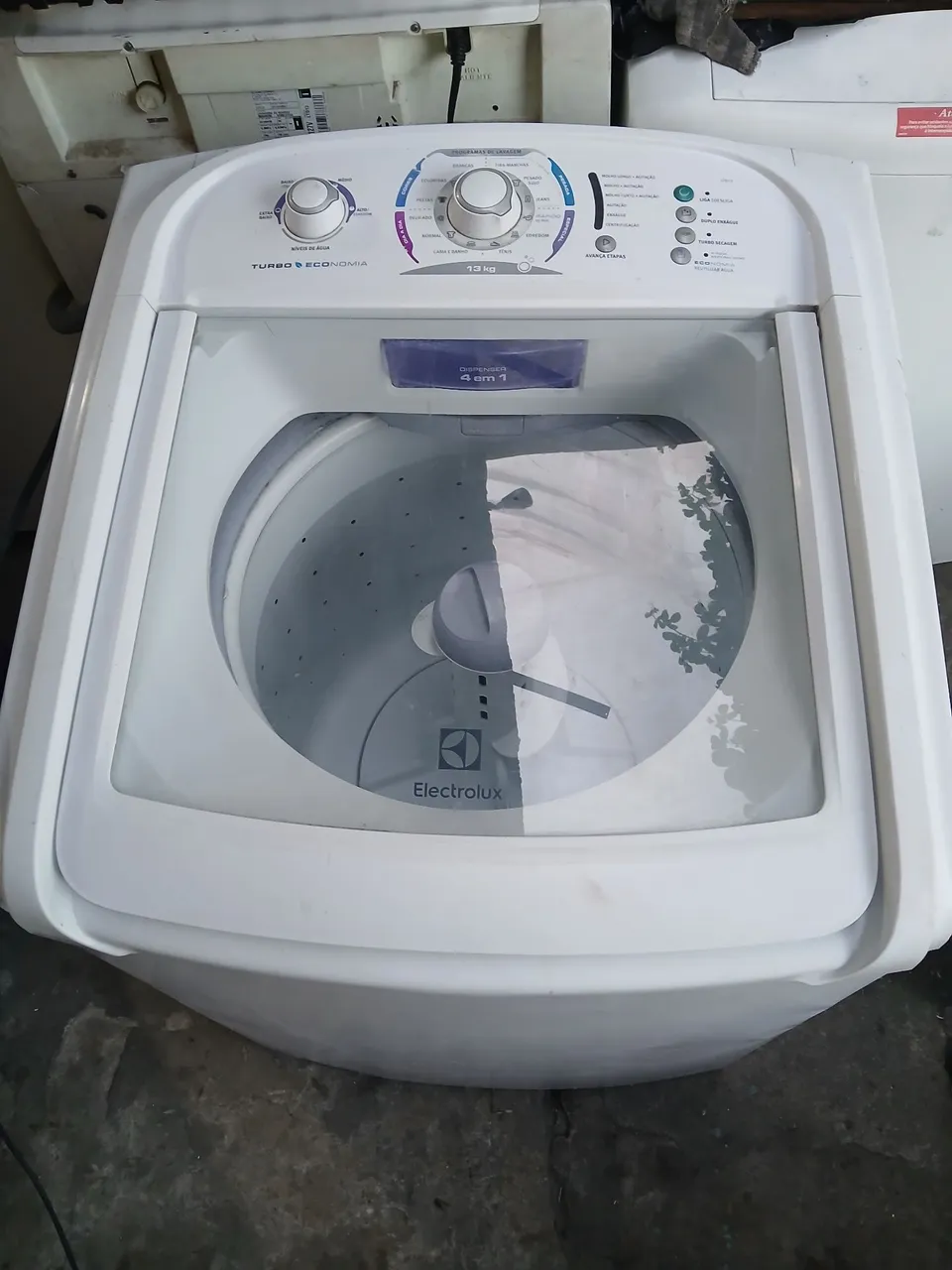 Máquina de Lavar Electrolux Turbo Economia 12kg
