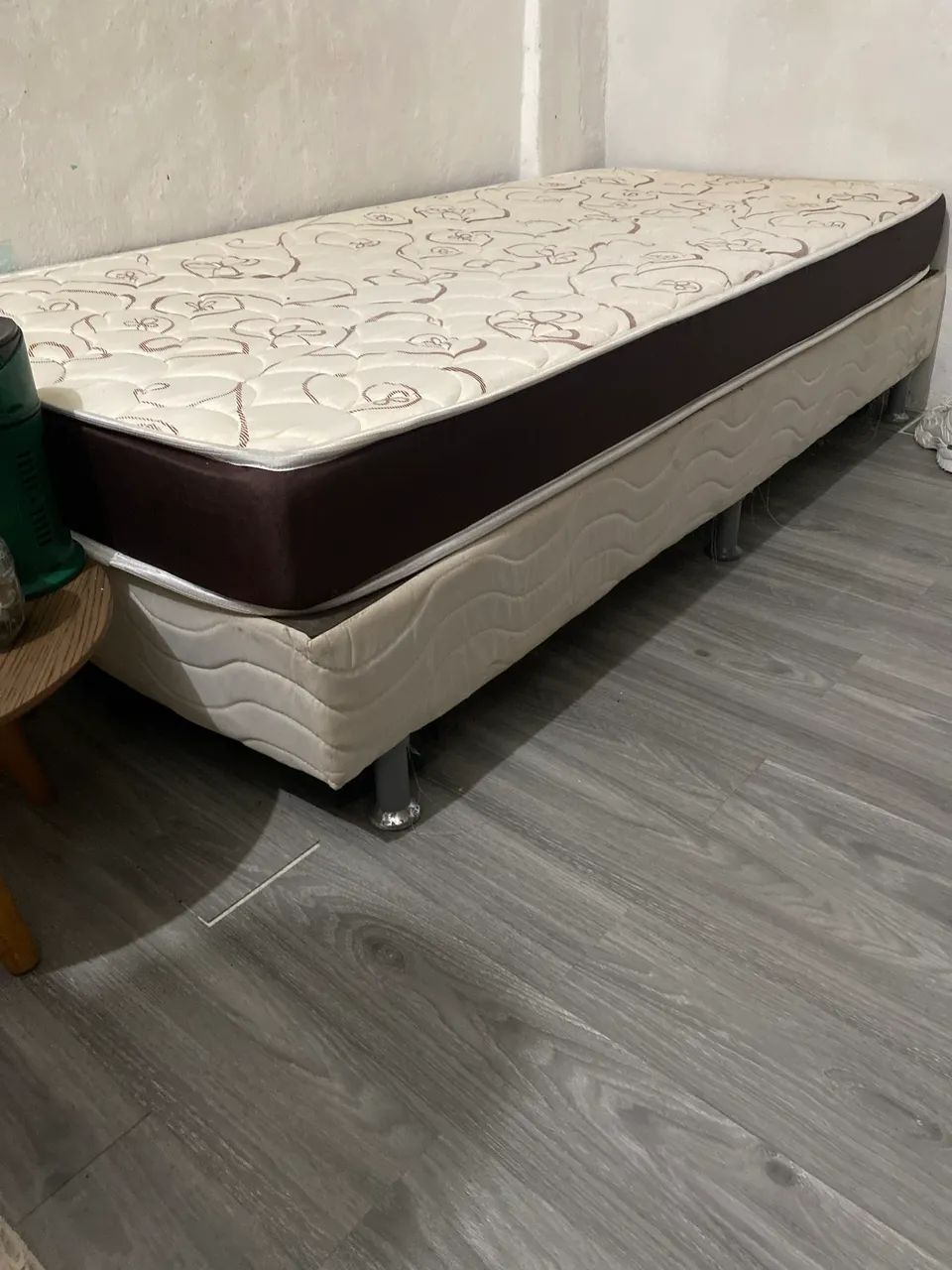  Cama de solteiro 64374972762881121