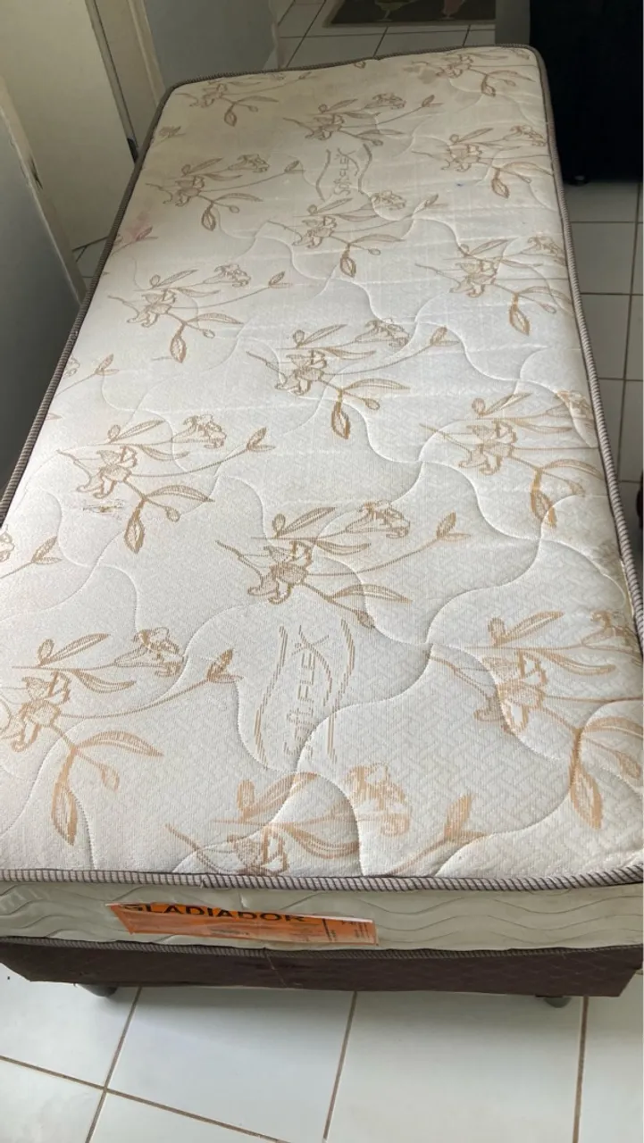 Cama Box Solteiro de Mola Ensacada - Ótimo Estado!