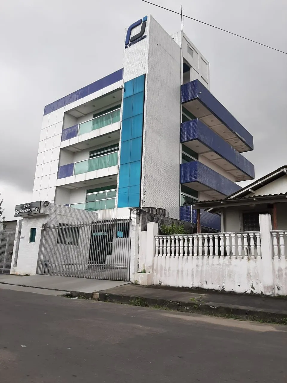Campos Elíseos / Prédio Comercial / 9. 8. 1. 0. 6. 3. 2. 3. 1
