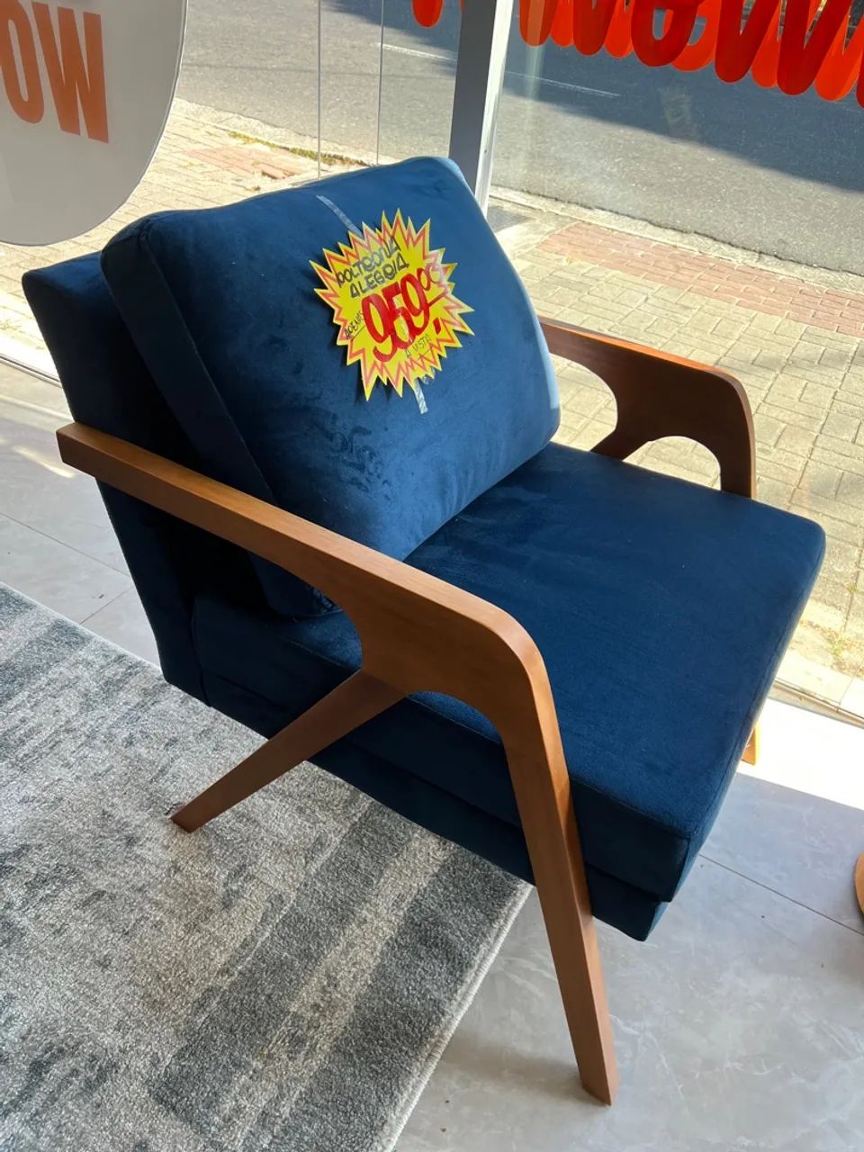 Poltrona Decorativa Azul NOVA MOSTRUÁRIO 