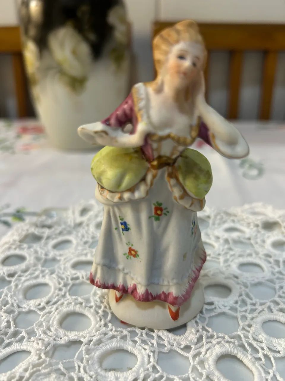 Casal de época em porcelana biscuit   - Foto 2