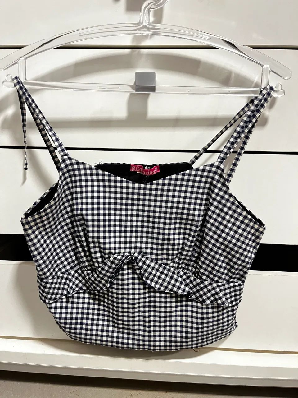 Cropped xadrez azul e branco de alcinha 