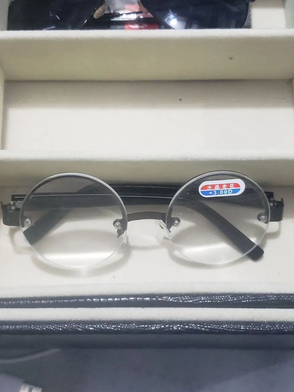 Óculos para Teste de Visão com Lentes +3.00