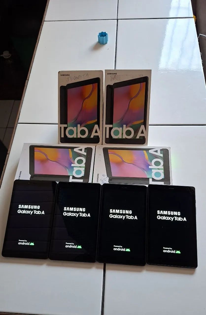 4 Tablet Samsung Tab A NA Caixa pega chip 4G faz Ligacao 32Gbs , 8 polegadas 500 CADA - Foto 3