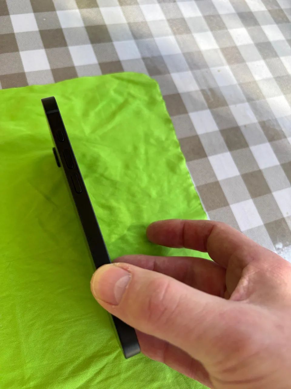 Vendo IPhone 16e nunca usado - Foto 2