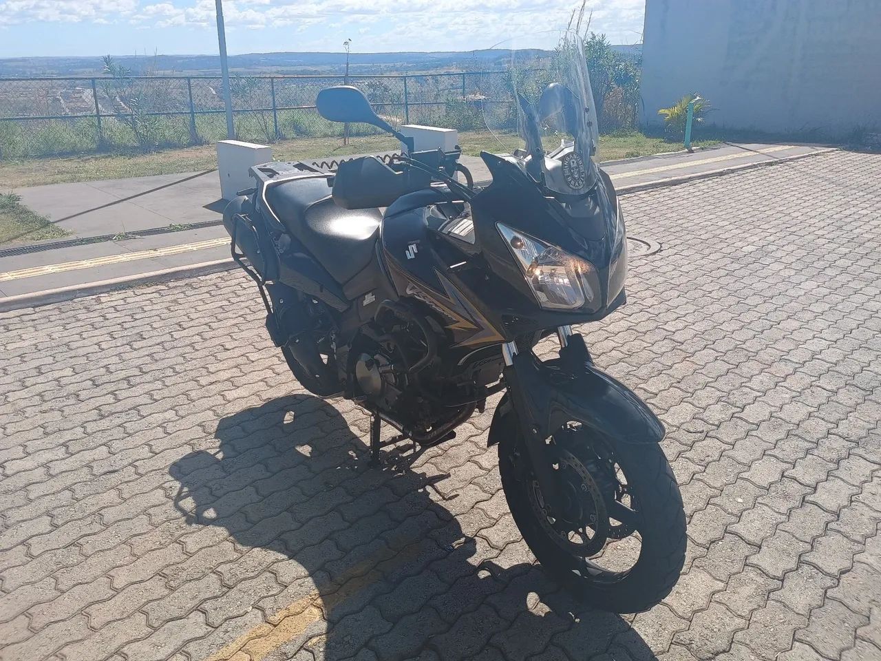 SUZUKI DL 650 V-STROM 2010
