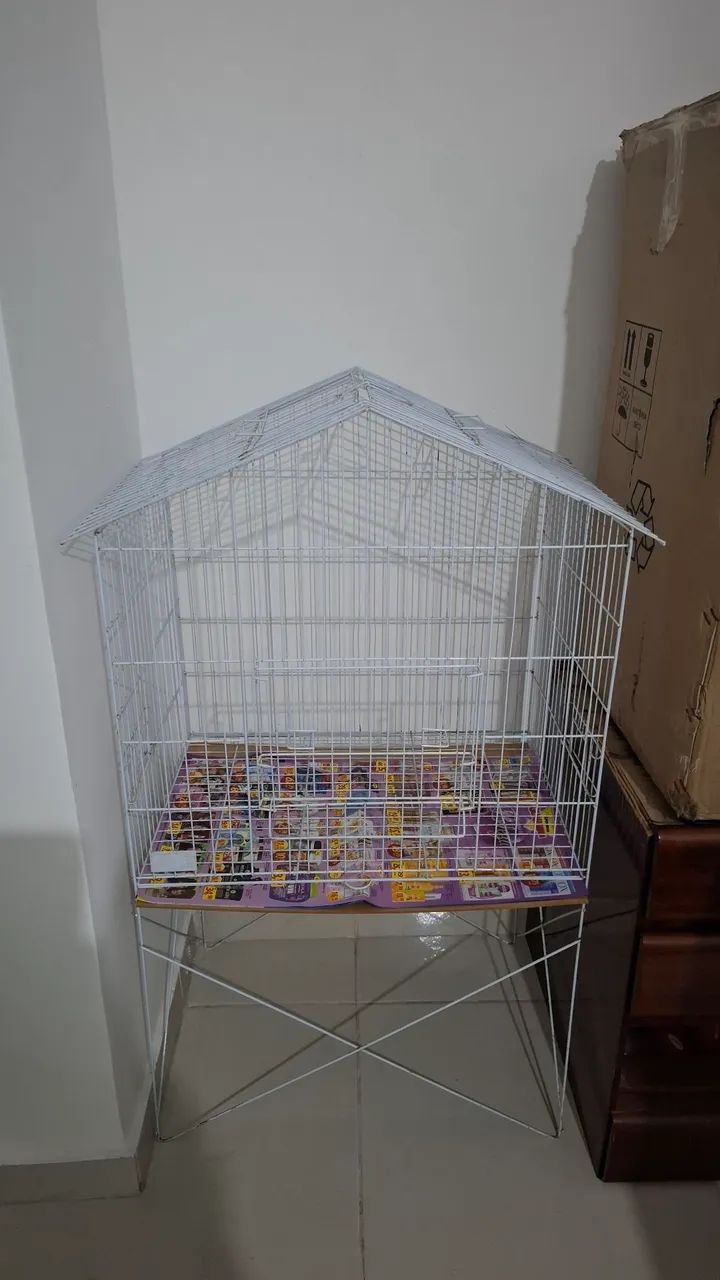 Gaiola para psitacídeos