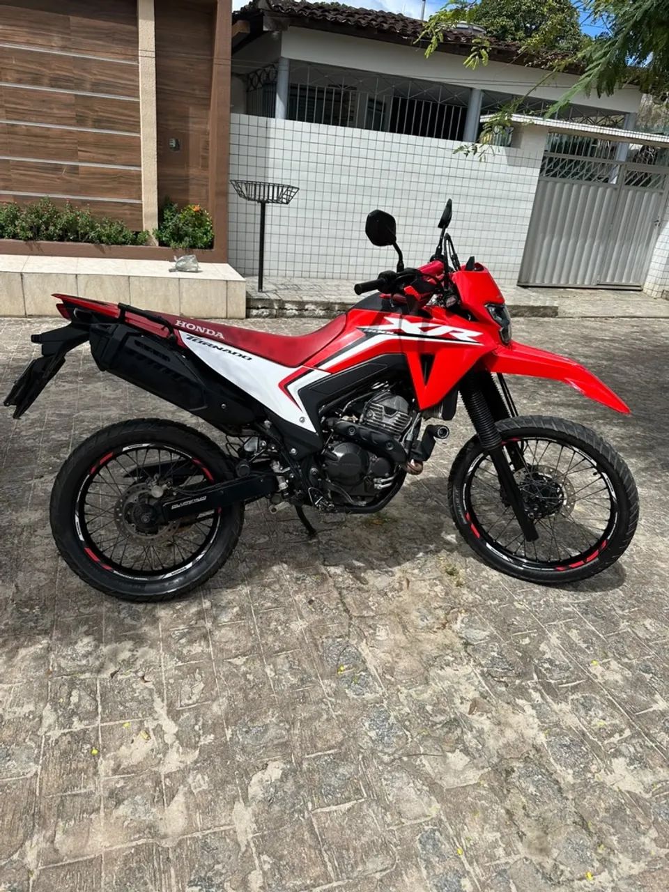 VENDE-SE XR TORNADO 2025 