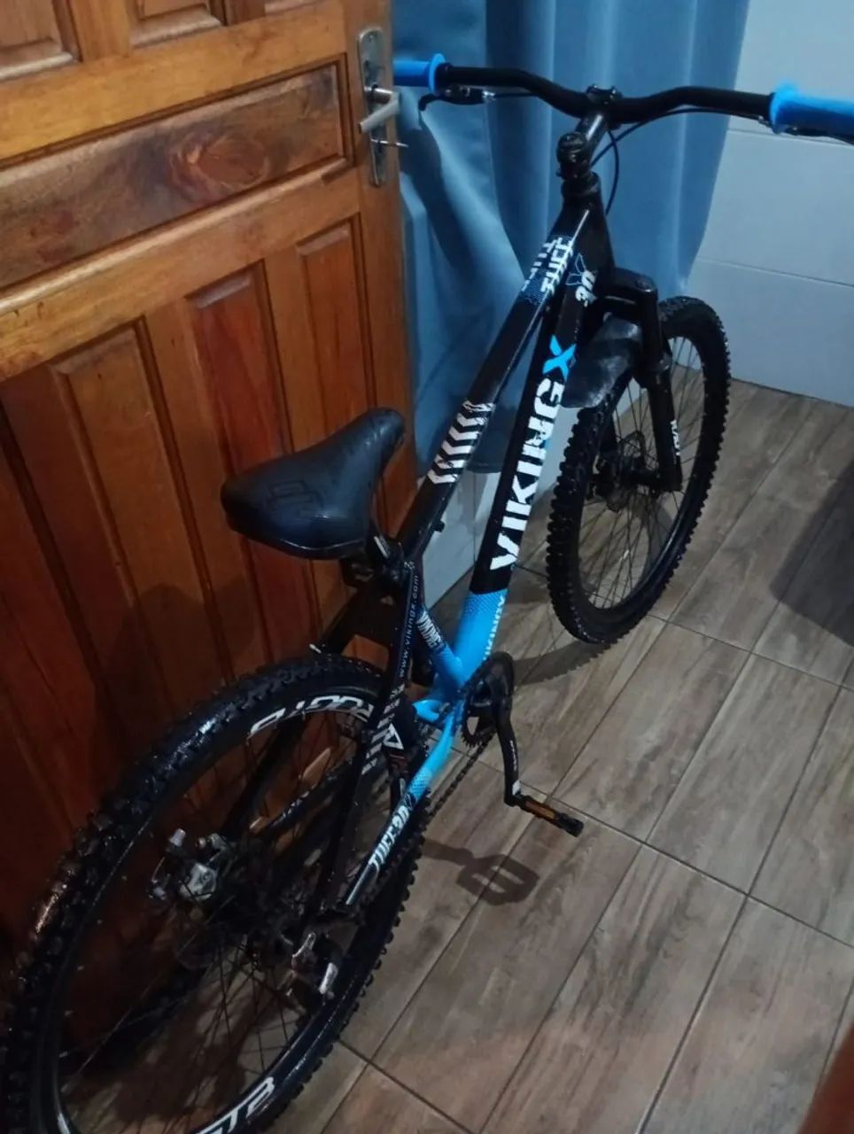 Bicicleta aro 26 viking seminova  - Foto 5