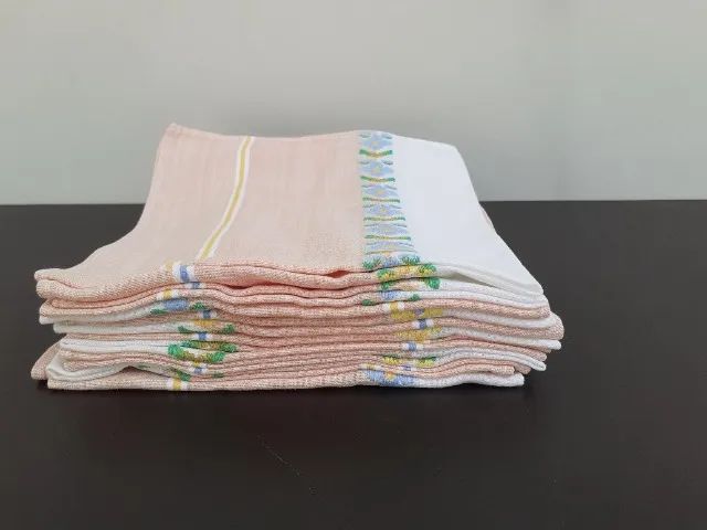 10 Guardanapos em Tecido e bordados - Foto 4
