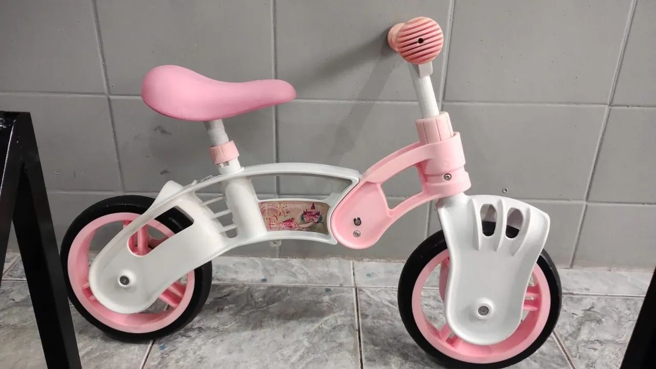 Bicicleta de equilíbrio feminina  - Foto 3