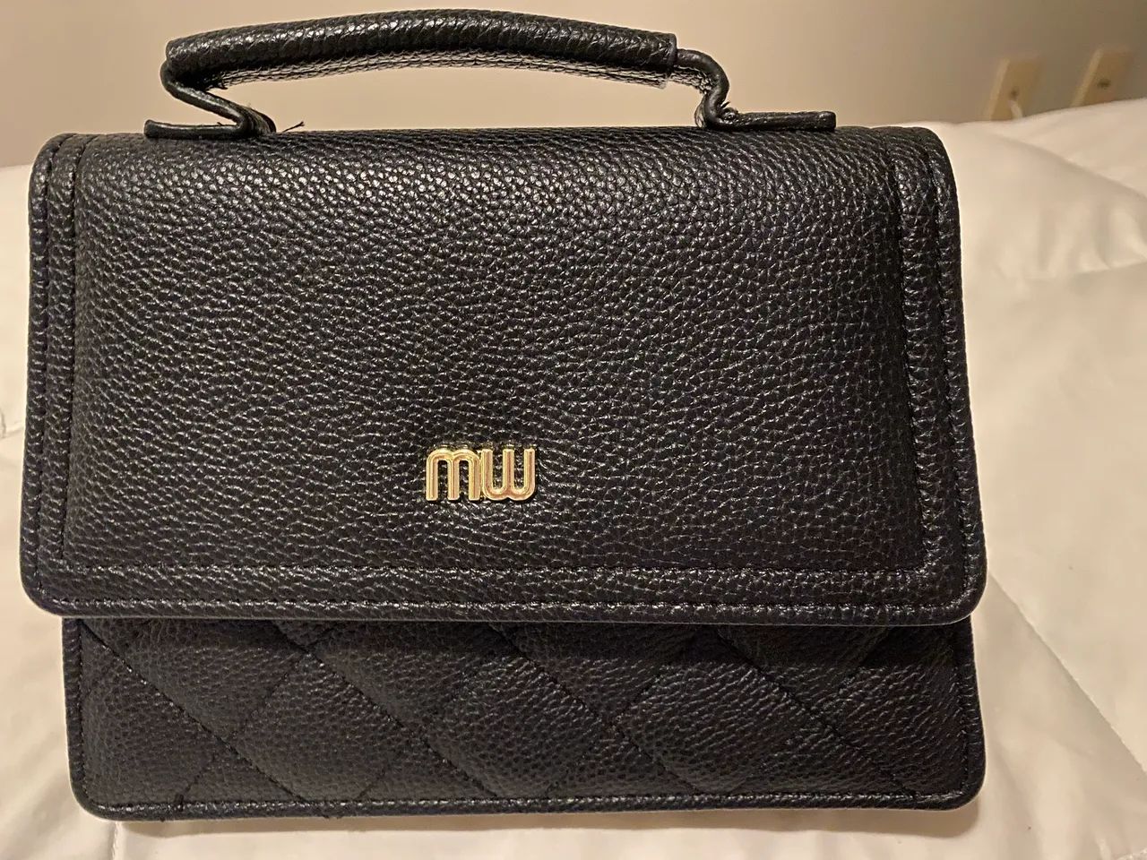 Bolsa nova linda ! 