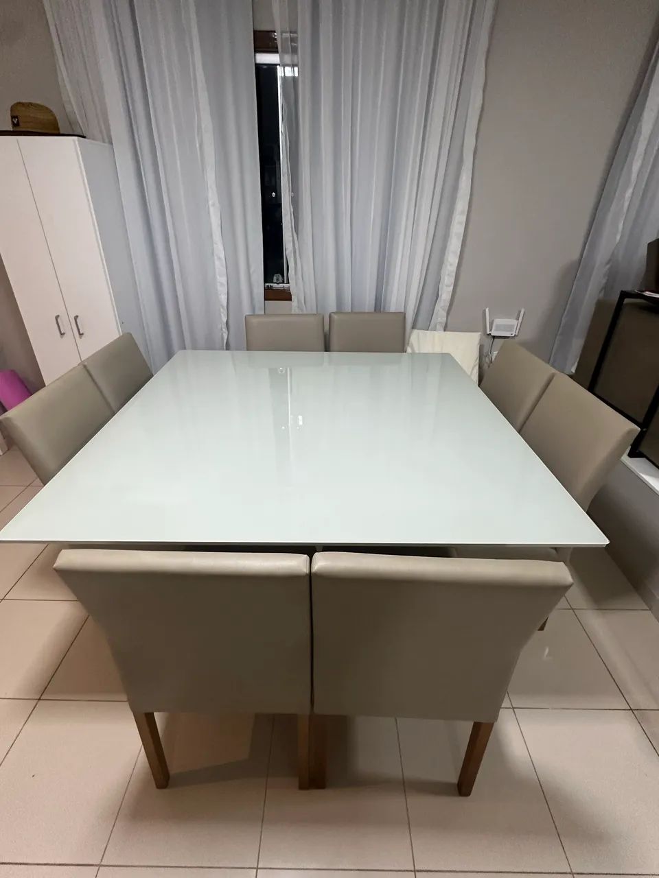 Mesa com 8 cadeiras  - Foto 2