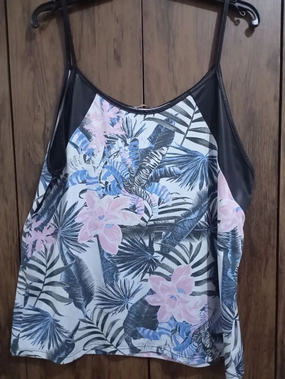 VENDO LOTE DE ROUPAS POR R$ 100,00 - Foto 3