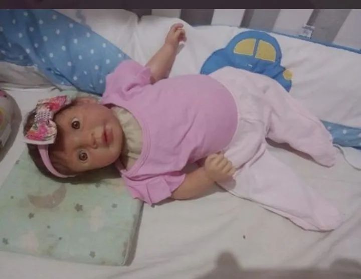 Bebe reborn molde peekaboo  - Foto 3