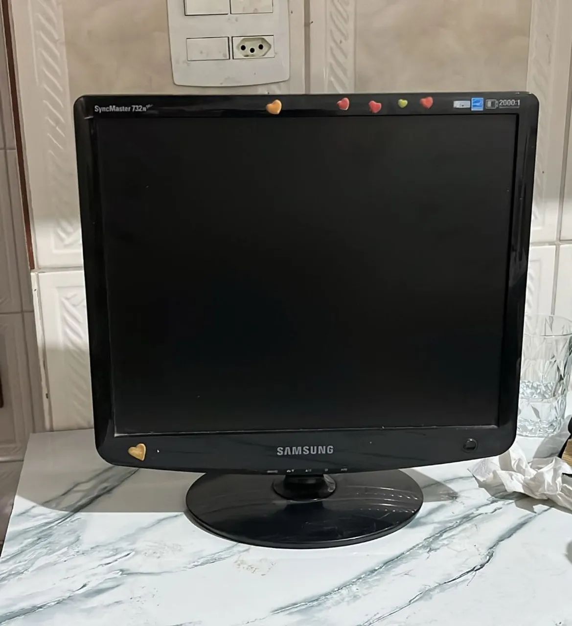 Monitor Samsung LCD 16 polegadas