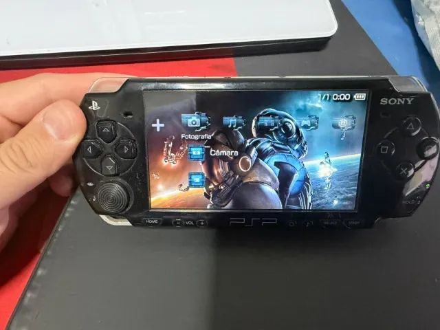 PSP - 2000