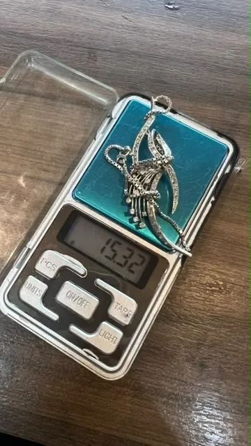 Corrente em ouro branco com diamante 
