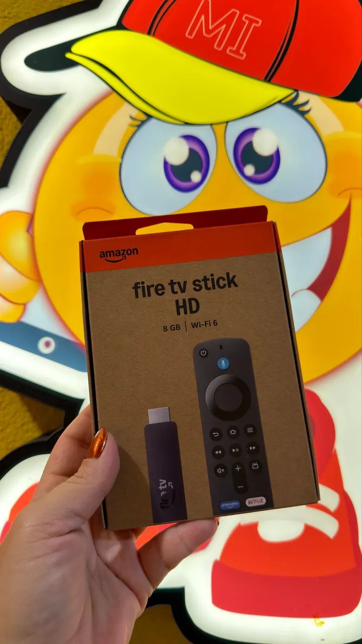 Adaptador de TV Amazon Fire TV Stick HD com Controle 