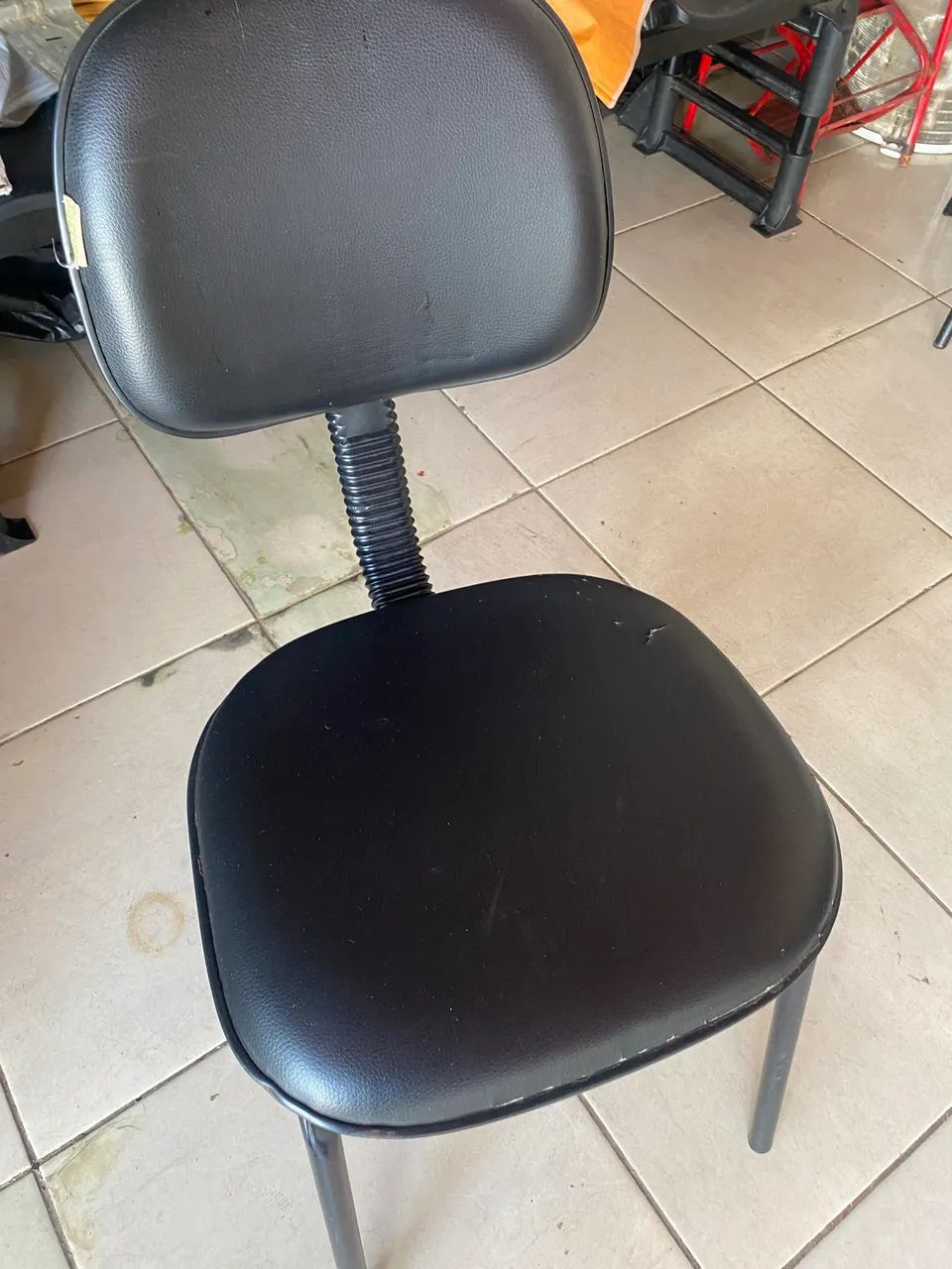 Cadeiras fixas  - Foto 2