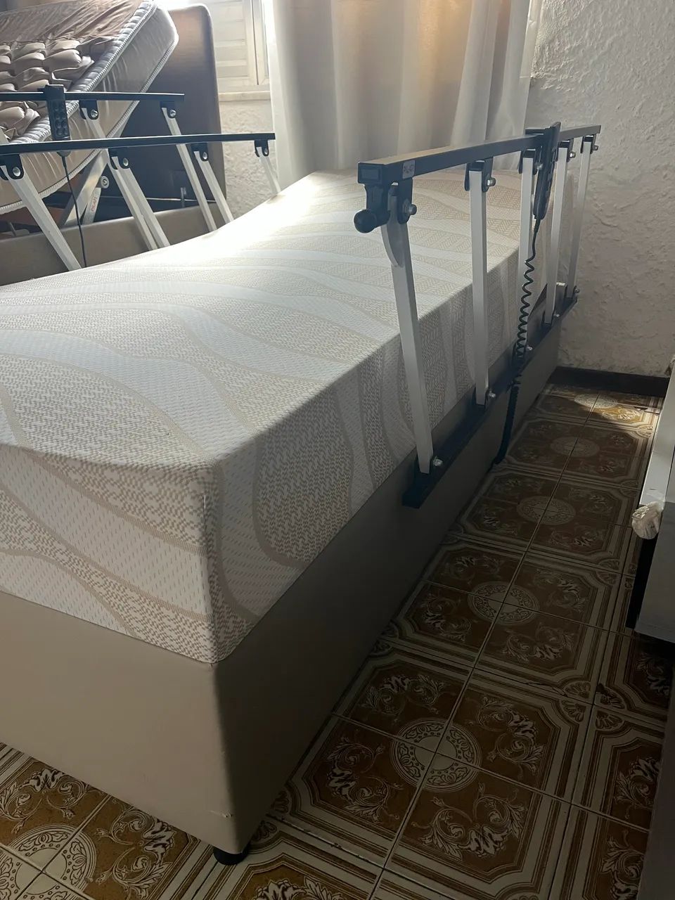 Cama Hospitalar ( seminova )