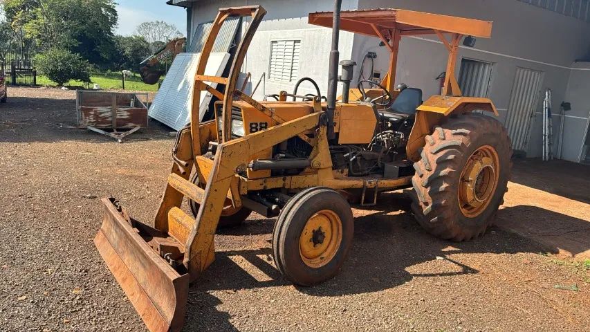 TRATOR VALMET 88 COM CONCHA e Lamina - Foto 2