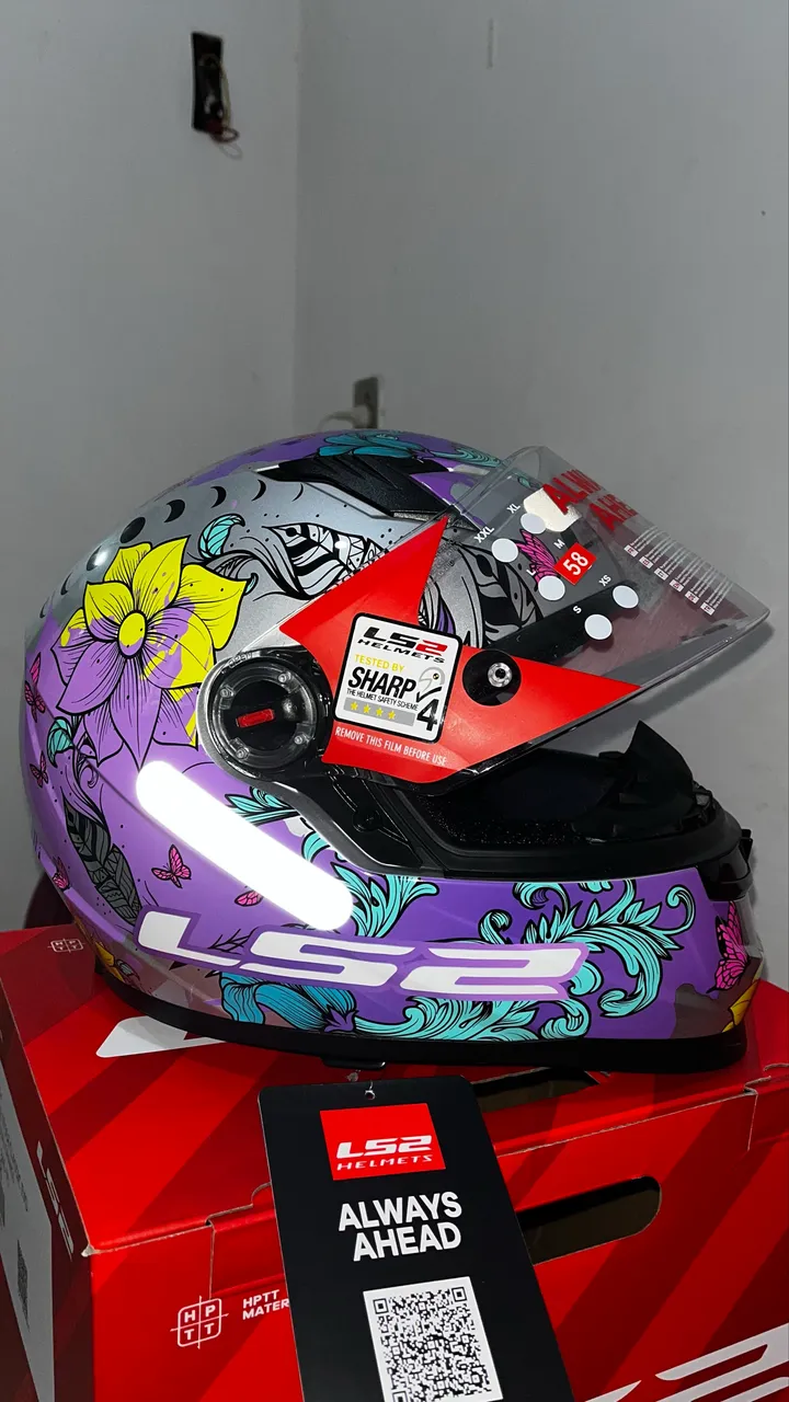 Capacete na imagem é um Bell MX-9 MIPS - Esportes Sobre Rodas