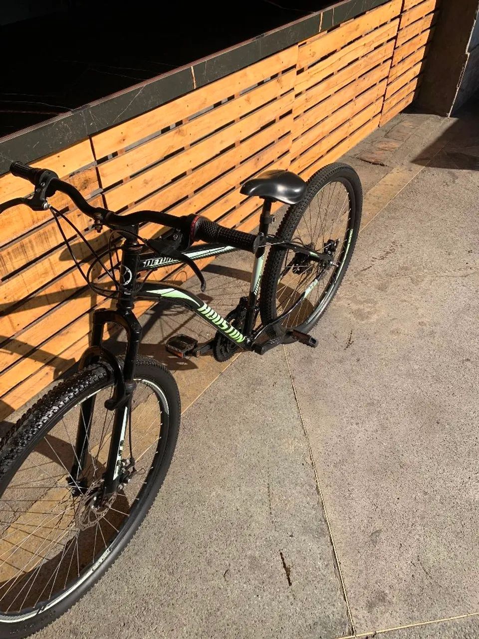 Desapego de bicicleta Aro 29 - Foto 2