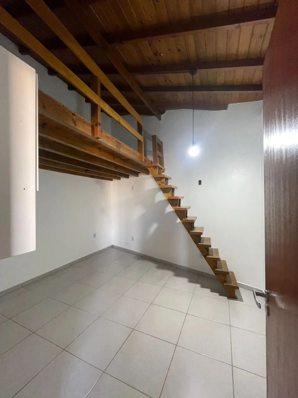 Kitnet no Rio Tavares - Próx. Multi Open | Mezanino + Vaga | R$ 2.200 - Foto 5