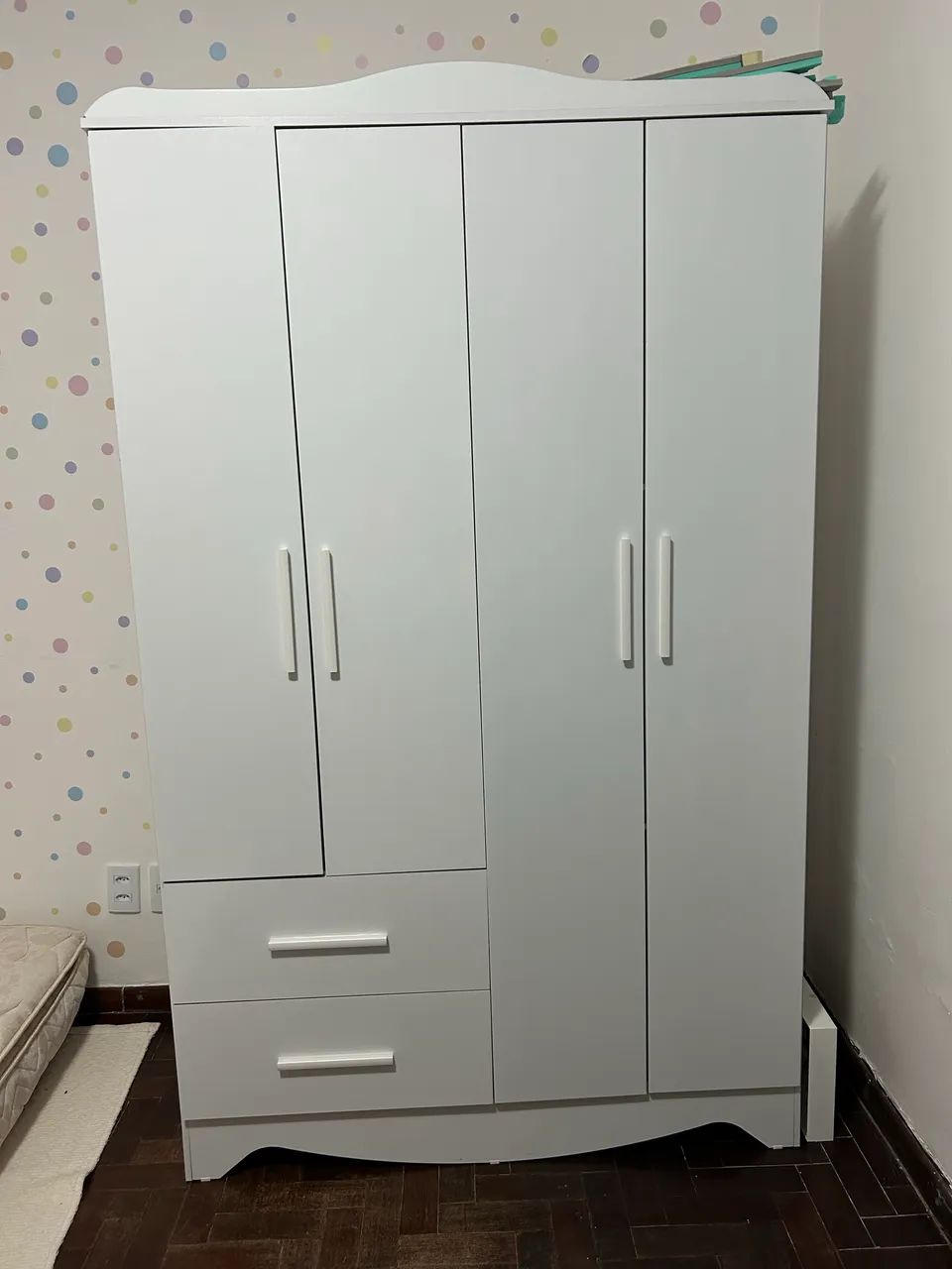 Guarda-roupa infantil e cômoda