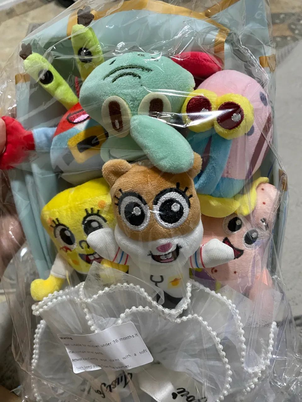 VENDO BUQUÊ PERSONALIZADO DO BOB ESPONJA - Foto 2