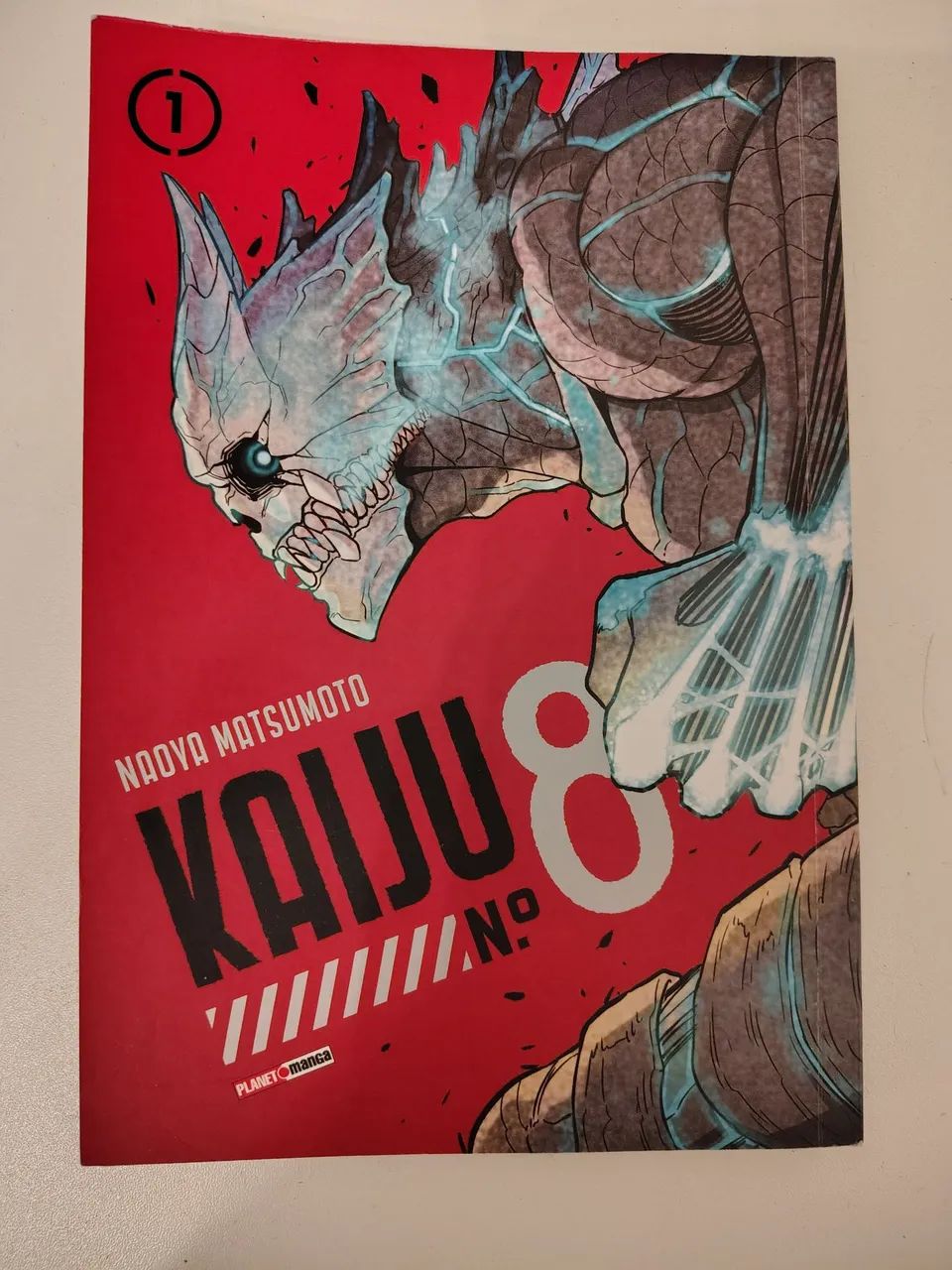 Vol 1 Kaiju N?8