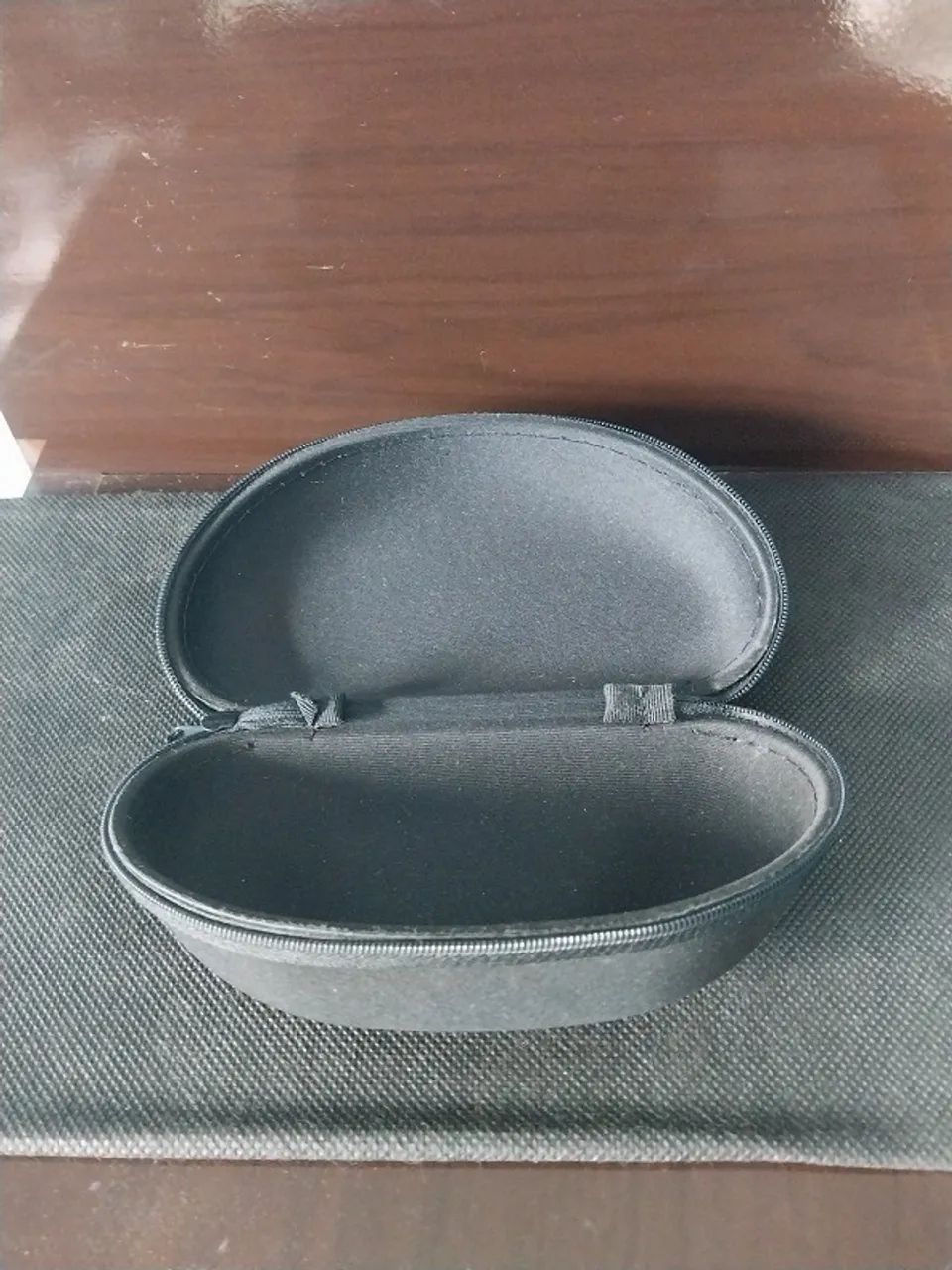 Case para Óculos Escuros - Preto - Foto 5